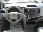 Toyota SIENNA  2012 photo 13
