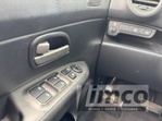 Kia RONDO  2010 photo 8