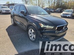 Volvo XC40  2022 photo 2